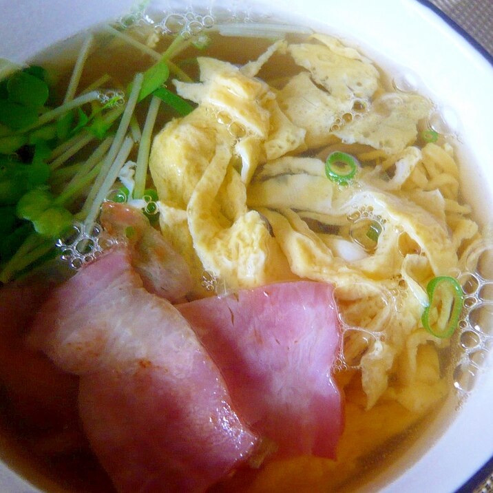 ♥ 錦糸卵&ベーコン&カイワレ入りお蕎麦 ♥